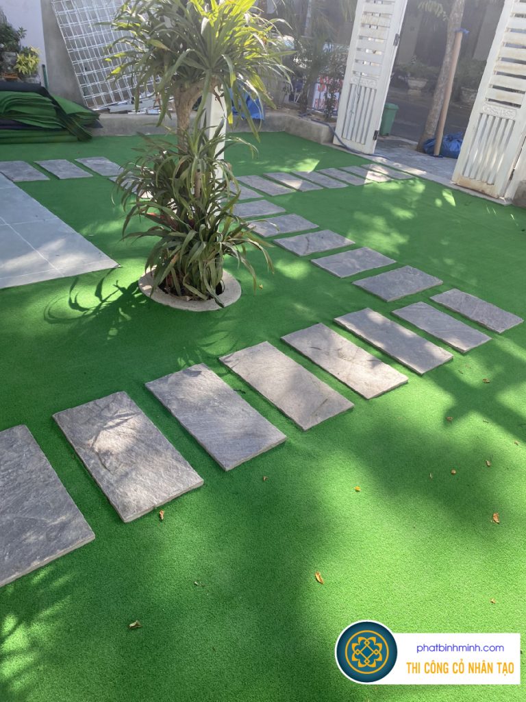 thi-cong-co-nhan-tao-da-nang-06